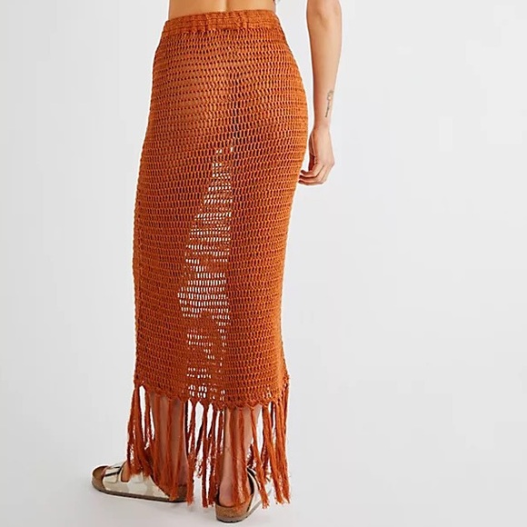 ✨ NWT! ✨ Free People Brooke Tassle Crochet Skirt - Picture 3 of 3